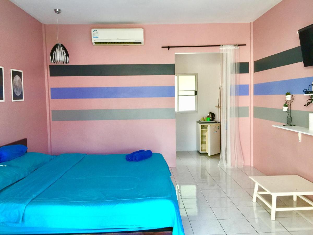 Insook Ko Larn Resort Экстерьер фото