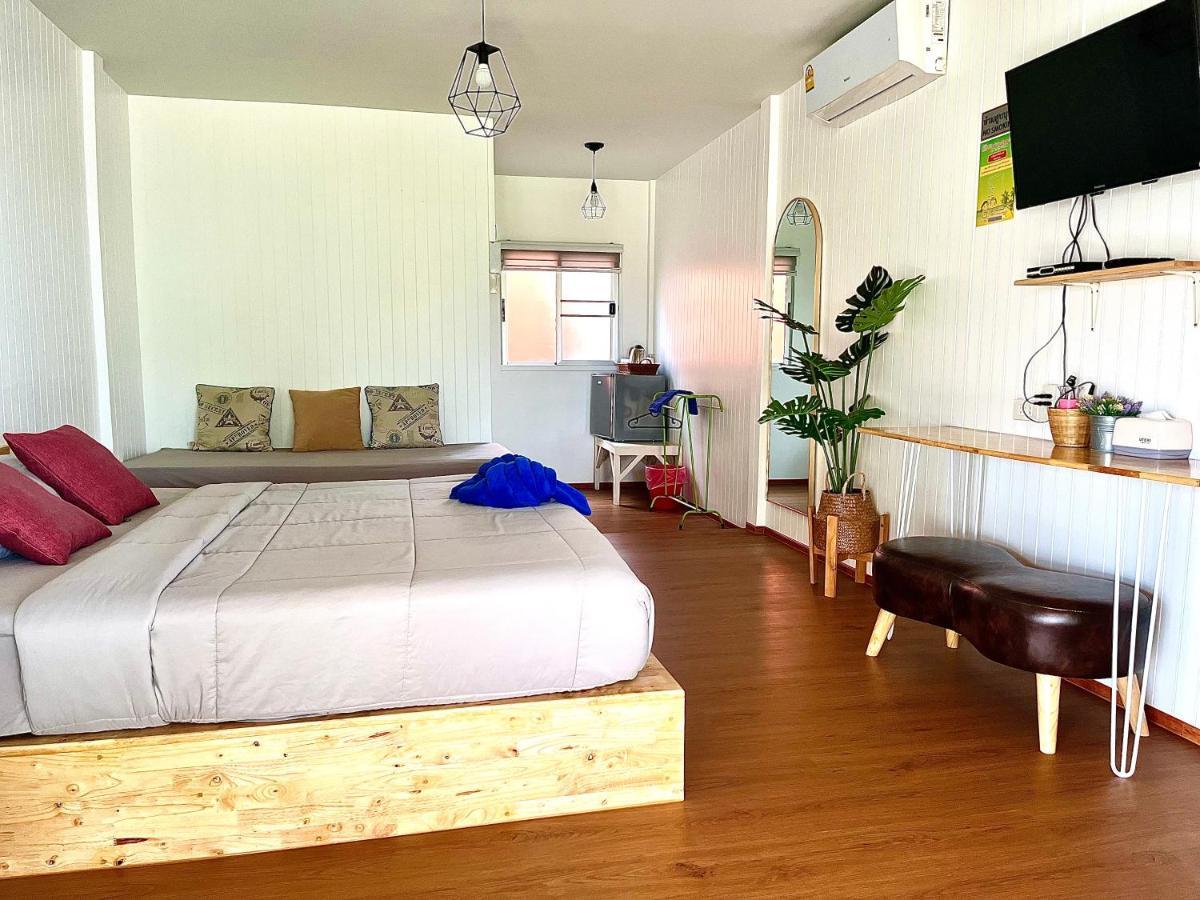 Insook Ko Larn Resort Экстерьер фото