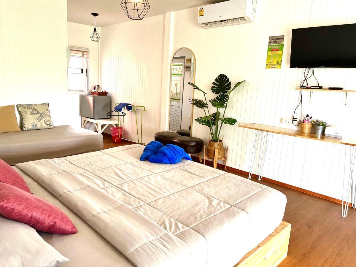 Insook Ko Larn Resort Экстерьер фото
